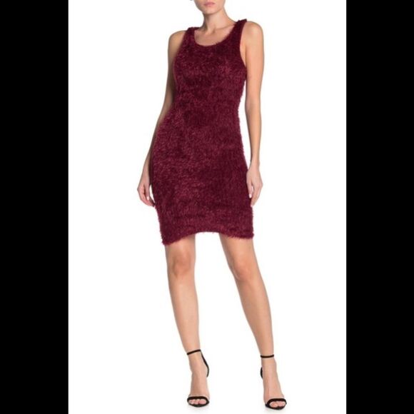 Velvet torch sleeveless red furry sweater dress - Picture 1 of 11